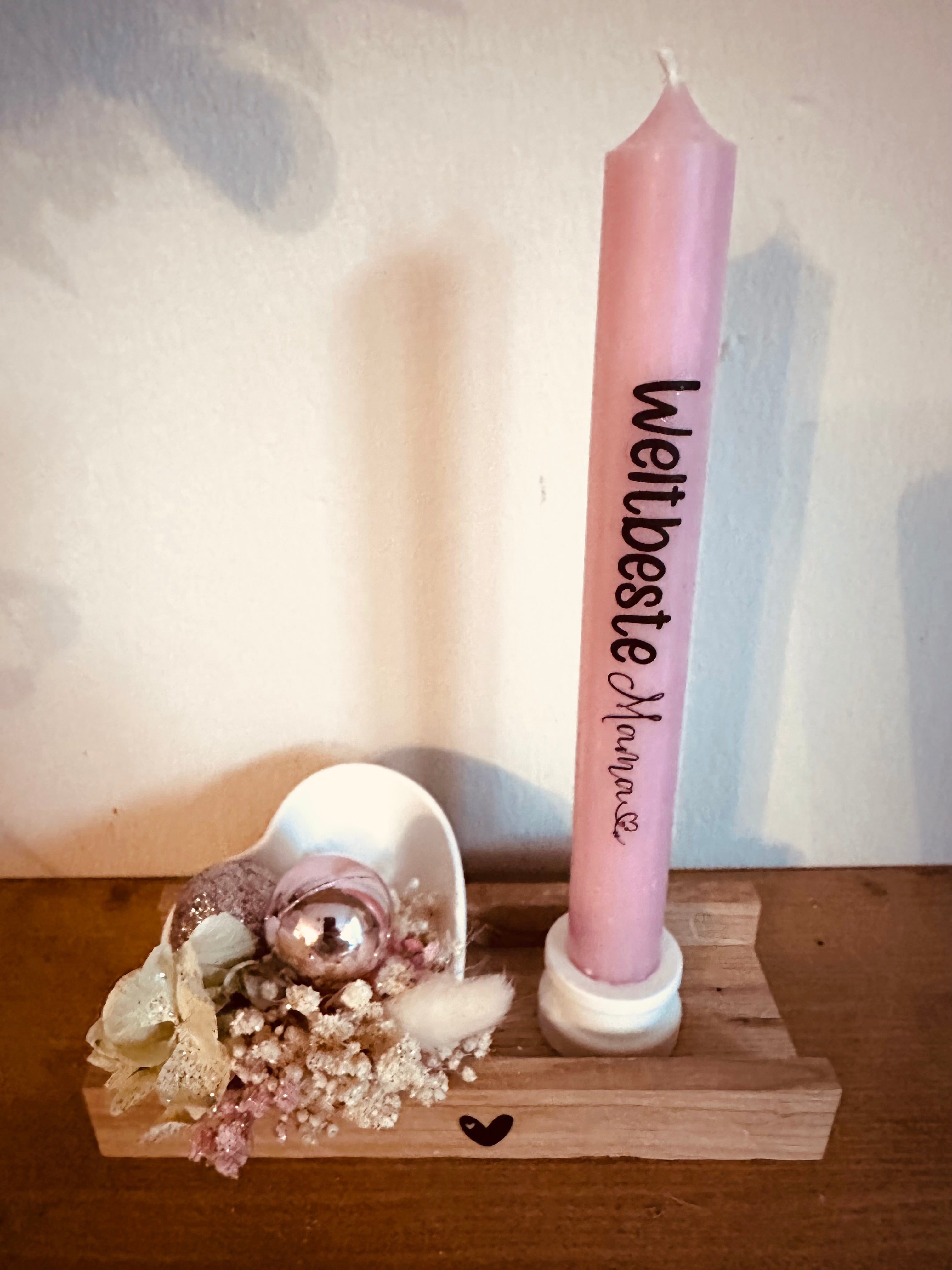 Weihnachtskerze Mama - Personalisierte Kerze in Rosa mit Herz