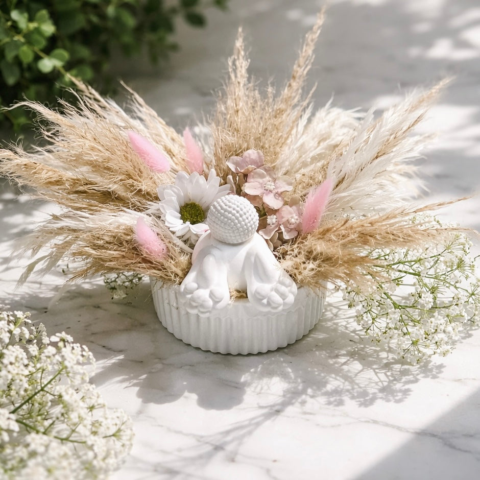 Oster-Tischdeko mit Hase und Trockenblumen