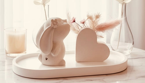 Deko-Hase mit Herz auf Tablett | Handmade